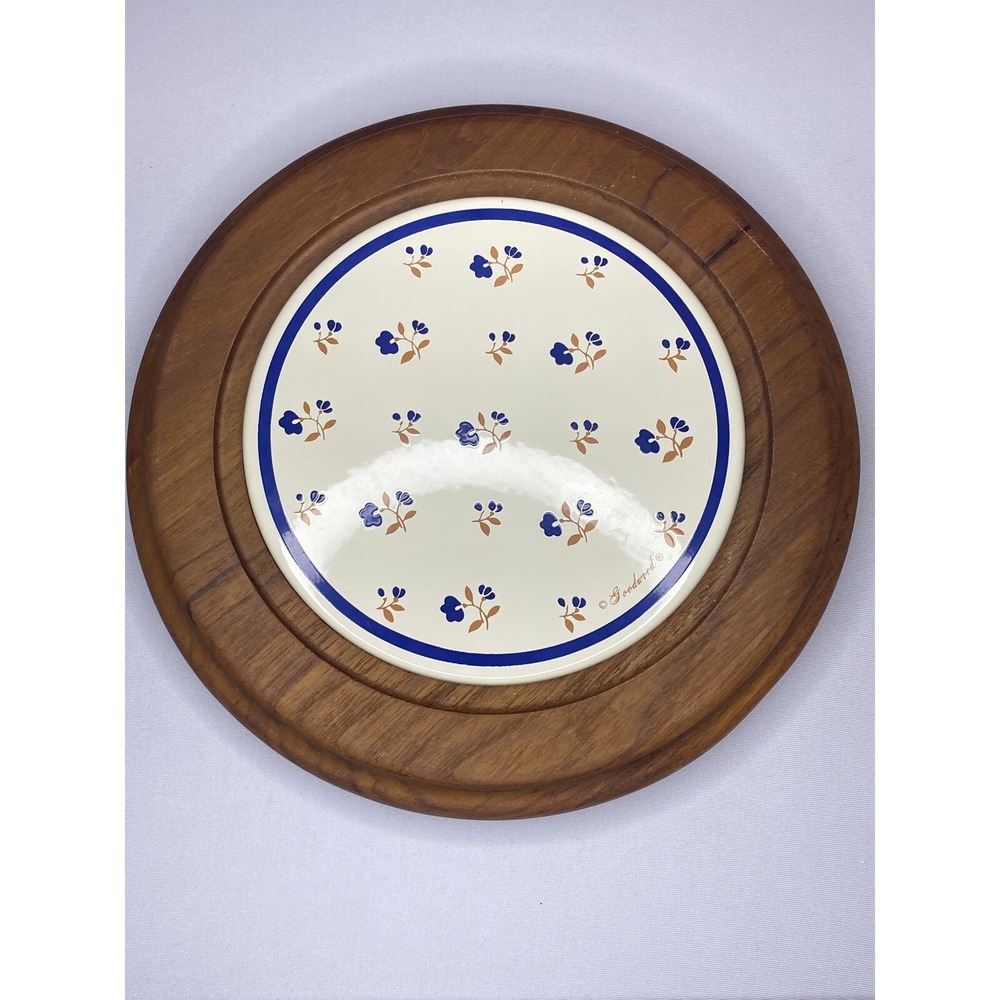 VINTAGE GOODWOOD GENUINE TEAK FLORAL TRIVET MADE IN THAILAND